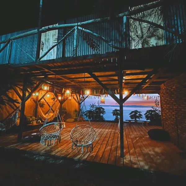 Alojamiento Concepción, Tomé, Cocholgüe，位于康塞普西翁的酒店