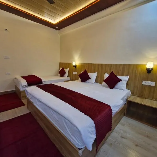 Hotel Aashirwad，位于Chamoli的酒店