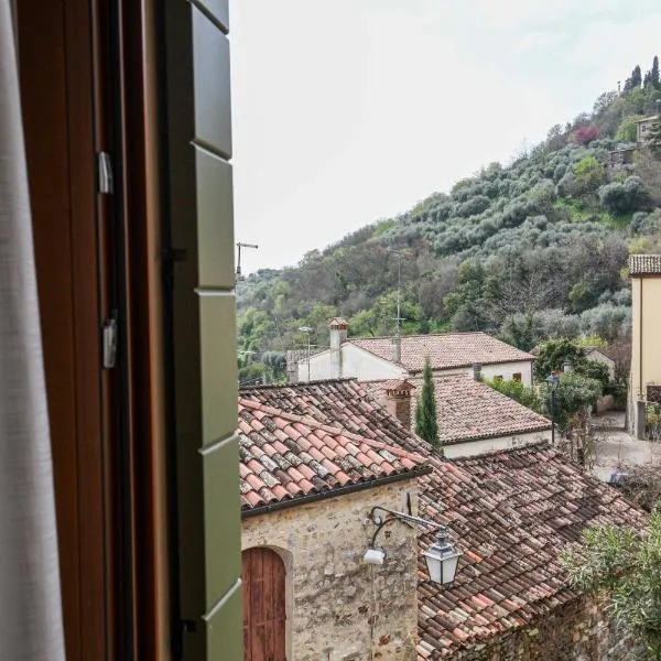 La Giuggiola，位于阿尔库阿佩特拉尔卡的酒店