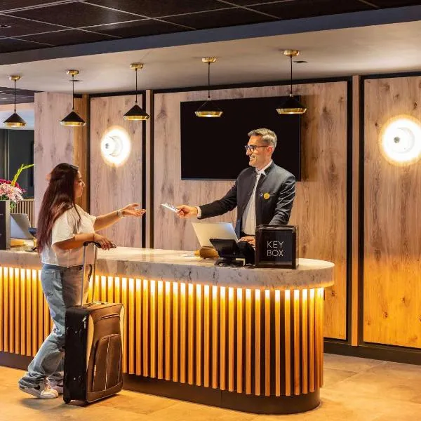 Novotel Birmingham Airport Terminal Building - NEC，位于比肯希尔的酒店