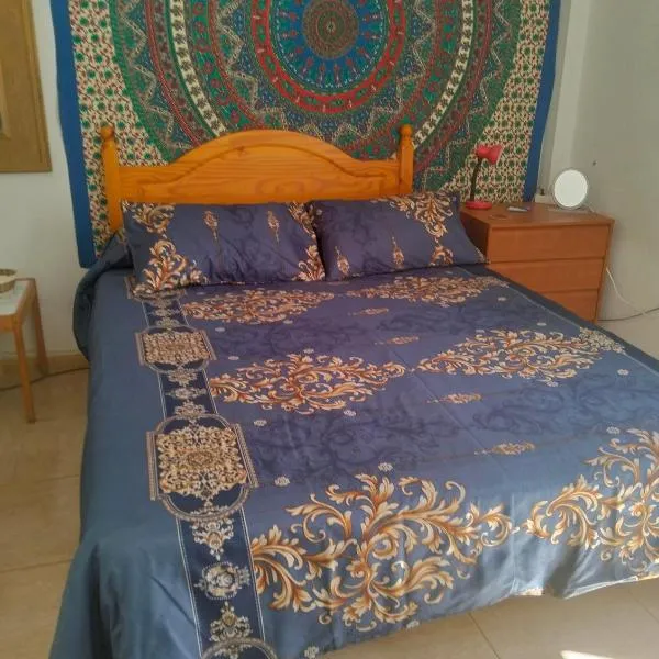 laurainu check in de 15 a 22 horas，位于罗萨里奥港的酒店