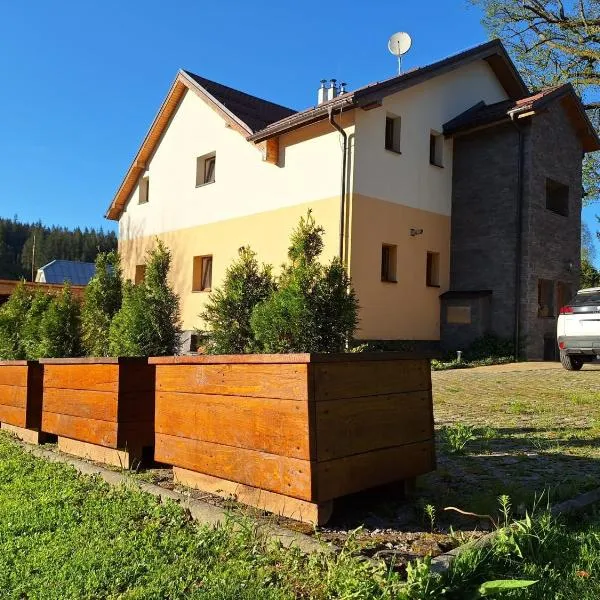 Vila Pohoda Javorníky s rozľahlým pozemkom，位于马科夫的酒店
