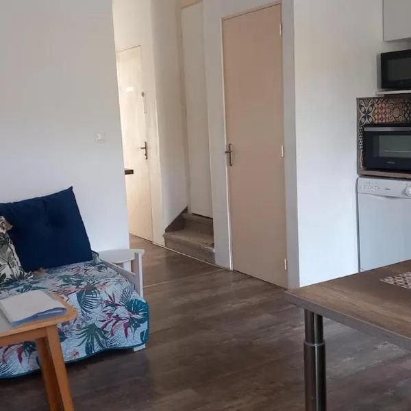 Gite chez Anne So，位于Montpezat-sous-Bauzon的酒店