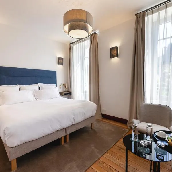 Villa Lorenzo Chambres & Restaurant Barcelonnette Hotel，位于巴斯洛内特的酒店