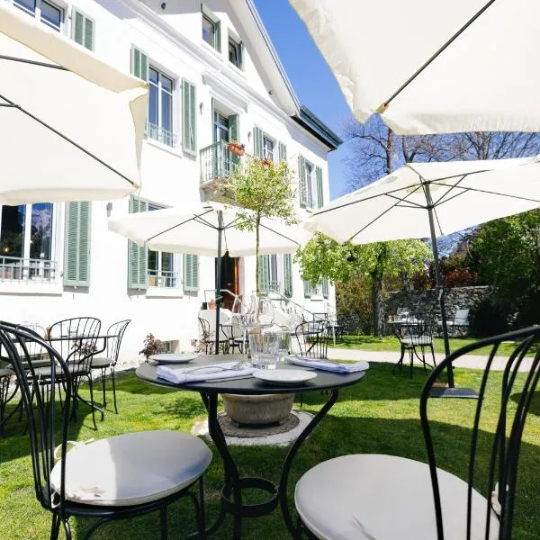 Villa Lorenzo – Chambres & Restaurant – Barcelonnette，位于巴斯洛内特的酒店