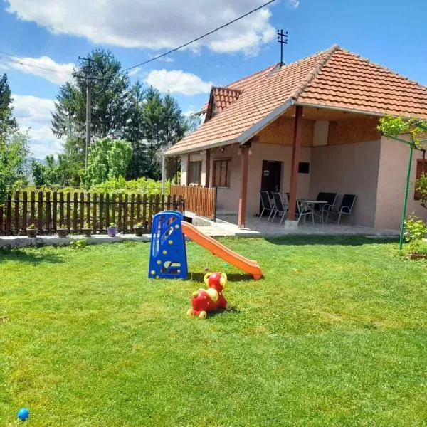 Vikendica i apartman HS，位于皮罗特的酒店