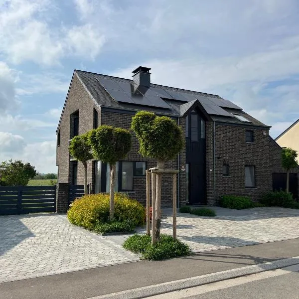 Les Scailletons à Neufchâteau - Ardenne Belge，位于讷沙托的酒店