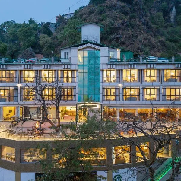 Tulip Inn Green Castle Mall road，位于穆索里的酒店