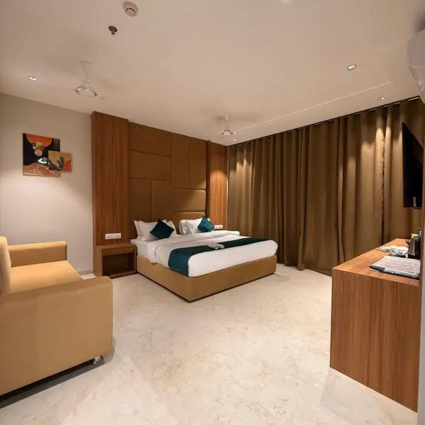 Hotel Akaay，位于乌贾因的酒店