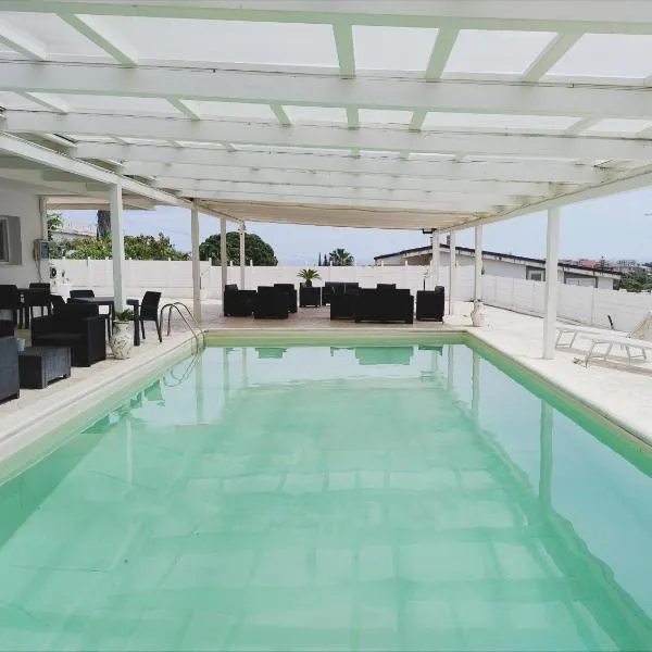 la perla dello ionio，位于Satriano的酒店