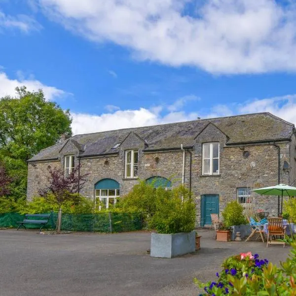 The Coach House at Moyglare Manor，位于梅努斯的酒店