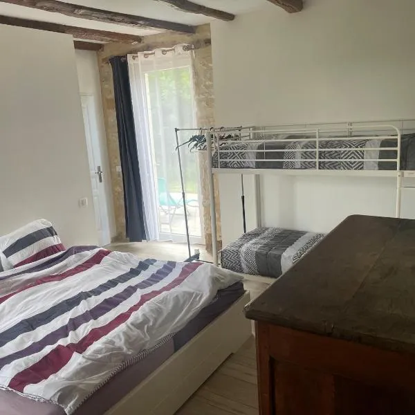 Charmante maison Salviac à 25minutes de Sarlat，位于Salviac的酒店