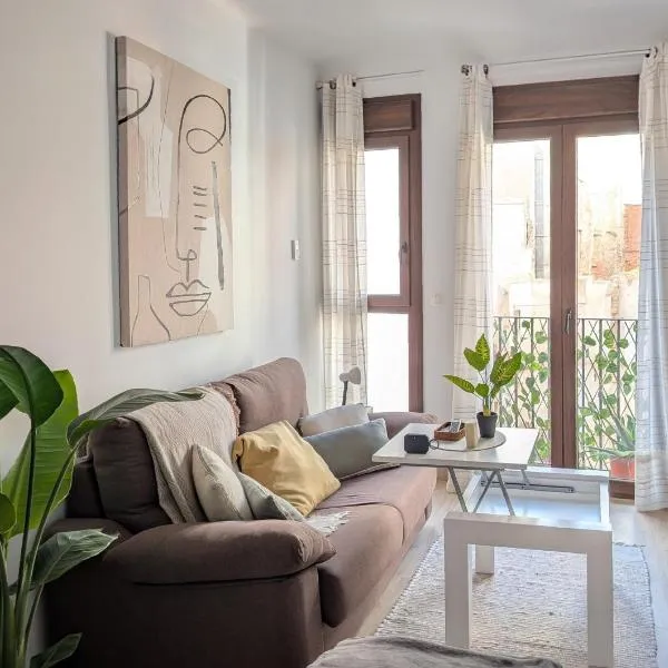 New Studio w Balcony AC Fast Wi-Fi 50inch TV，位于阿利坎特的酒店