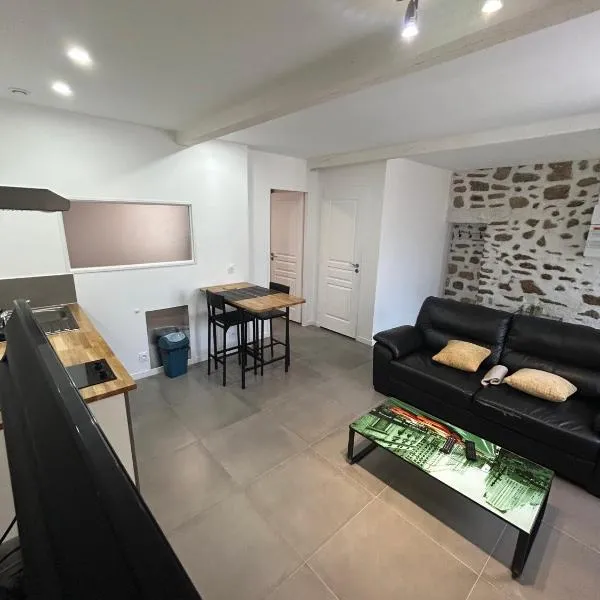 Appartement entre Saint-Malo, Dinard, Dinan et Dol，位于Miniac-Morvan的酒店