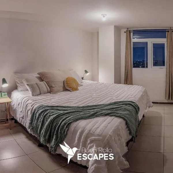 Luxury 2-3BR Apartments - King Bed, Pool, Gym & Free Parking，位于危地马拉的酒店