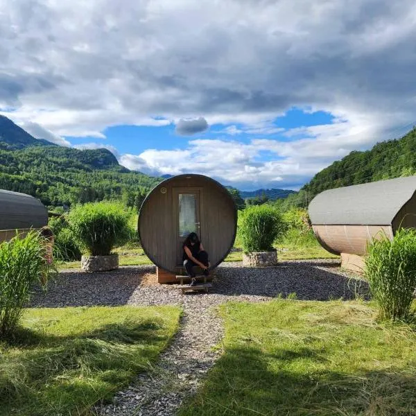 4 Elements Glamping & Apartments，位于布莱德的酒店