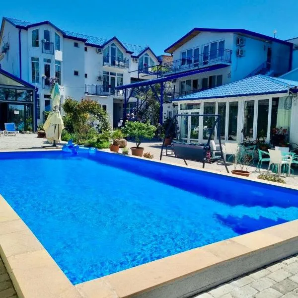 Laguna Beach Club Bazaleti Lake，位于Dushetʼi的酒店