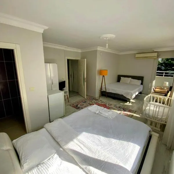 the nearest breakfast-inclusive hotel to the airport，位于Arnavutköy的酒店