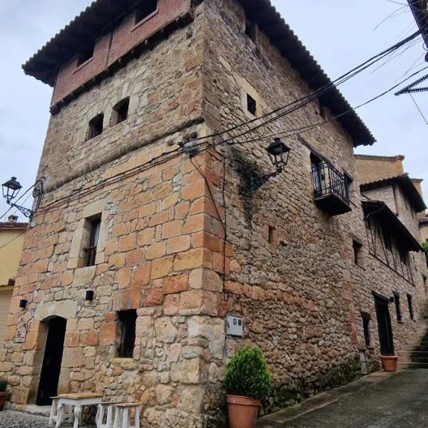 Hotel Rural TORRE DE LOS TEMPLARIOS，位于Herrán的酒店