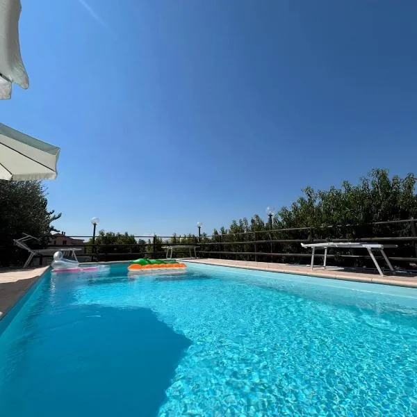 Appartamento Belvedere con Piscina - Le Grotte Rooms And Apartments，位于卡梅拉诺的酒店
