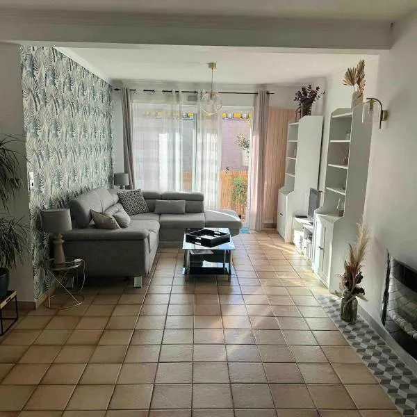 Appartement terrasse Malo à 2 pas de la plage，位于敦刻尔克的酒店