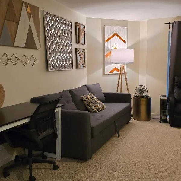 Lovely 1 Bedroom Condo in the Heart of Seattle!，位于西雅图的酒店