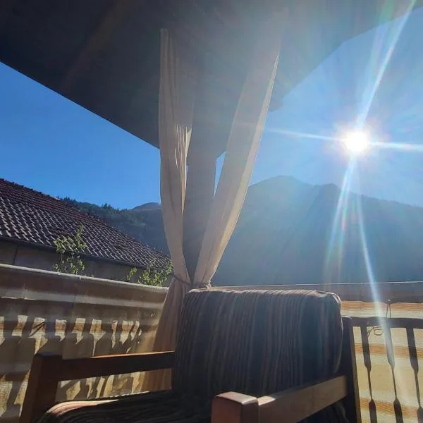 Йони，位于泰特文的酒店