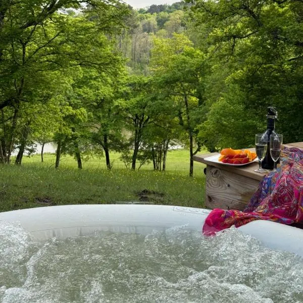 EcoLodge Libellule dans un petit coin de paradis，位于Cazats的酒店