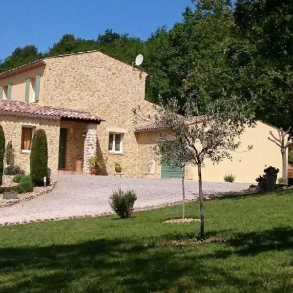 Domaine De JI，位于蒙塔尼亚克的酒店
