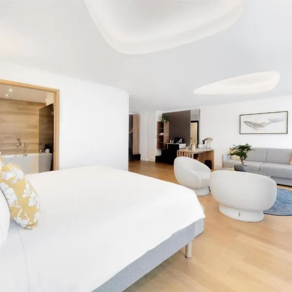 GOLDEN TULIP LYON OUEST TECHLID Hotel & Spa，位于利莫内的酒店