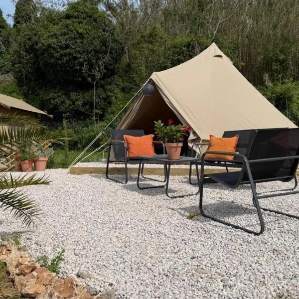 Glamping La Yurta nel Verde luxe Belltent，位于托里诺迪桑格罗的酒店