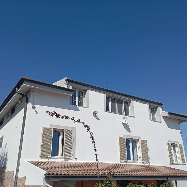 All ombra del carrubo，位于Ottava Sassari的酒店