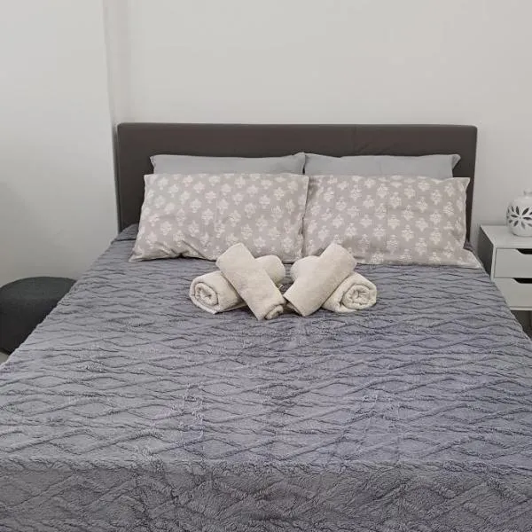 Modern apartment，位于Thérissos的酒店