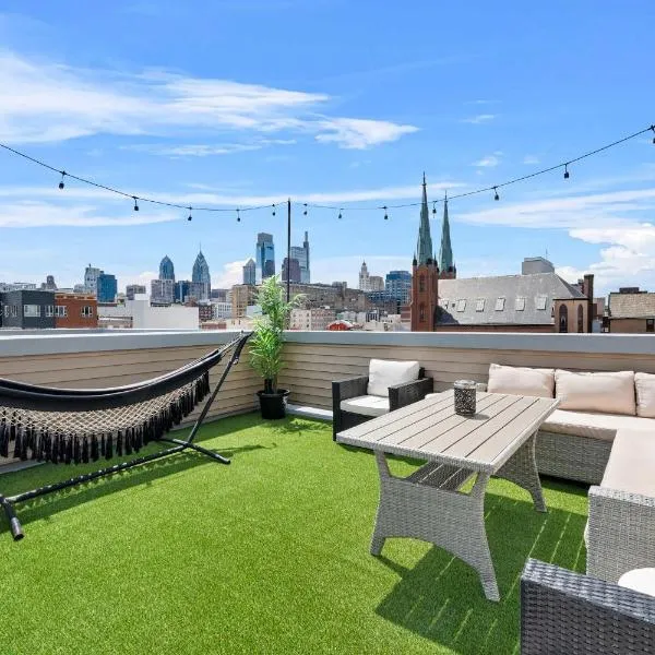Brand New Dbl Unit Roofdeck Outdoor Patio，位于费城的酒店