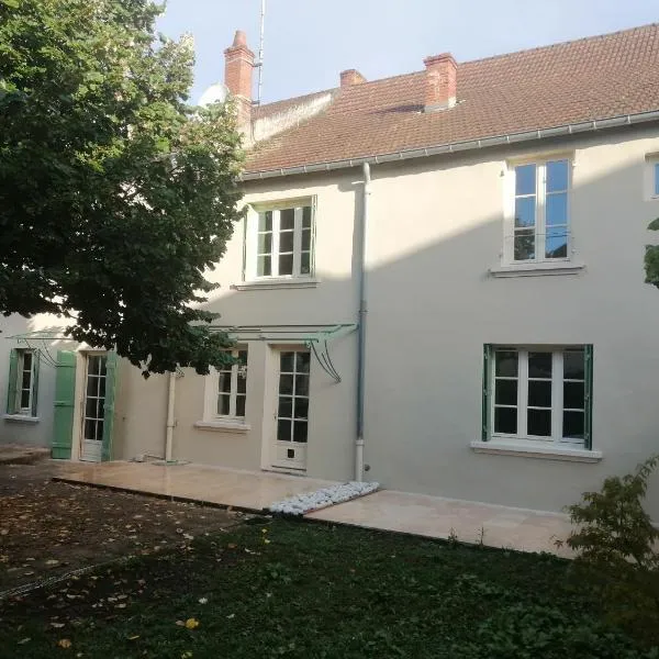 Chez Marine et Justine，位于沙罗勒的酒店