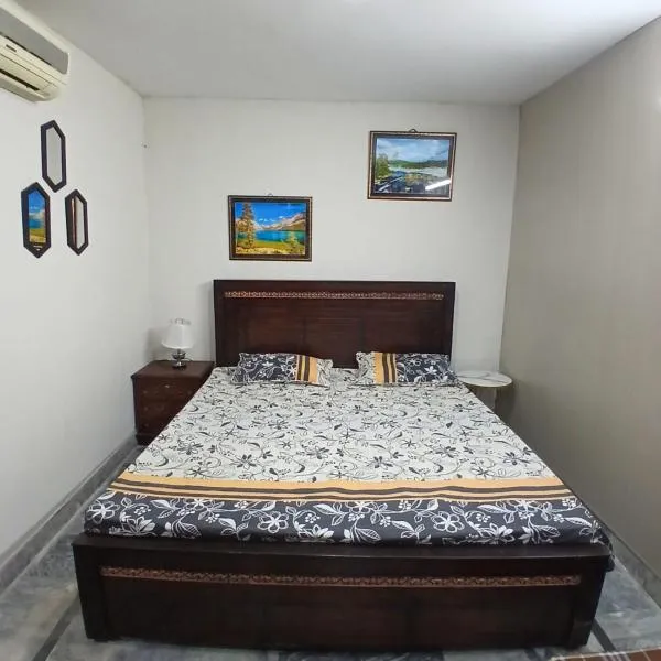 Elegant Single Bedroom Islamabad，位于伊斯兰堡的酒店