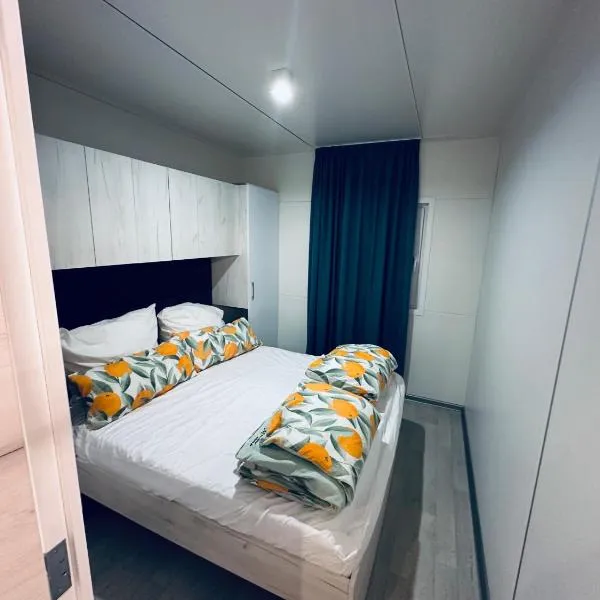 Mobile home sunshine，位于德拉格的酒店