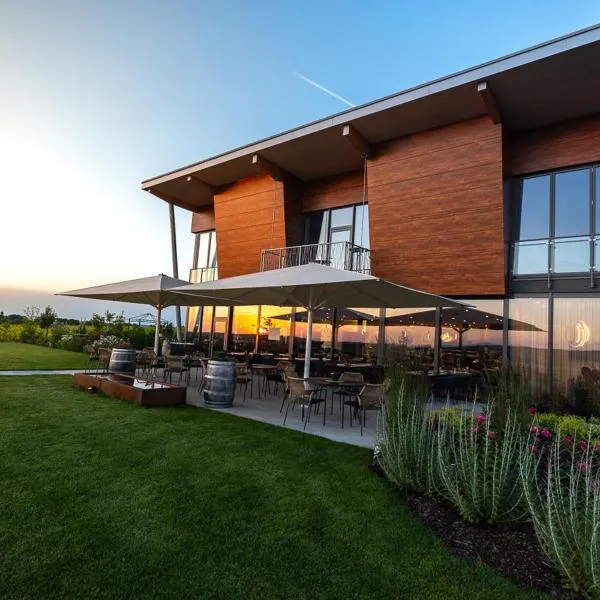 Weinzuhause Hotel-Restaurant-Vinothek，位于Mommenheim的酒店