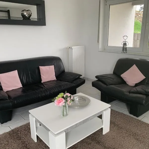 Gemütliche Ferienwohnung Casa Berg für 1 bis 4 Personen，位于Spiesen-Elversberg的酒店