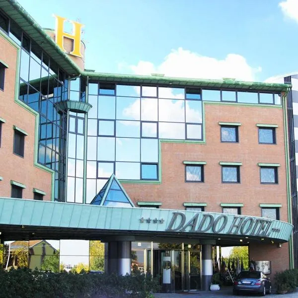 达都国际酒店，位于Cocconi的酒店