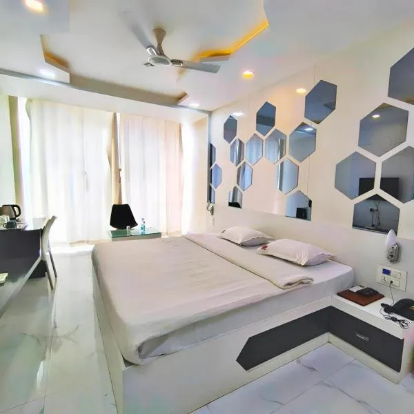 VITS Select Grand Inn, Ratnagiri，位于拉特纳吉里的酒店