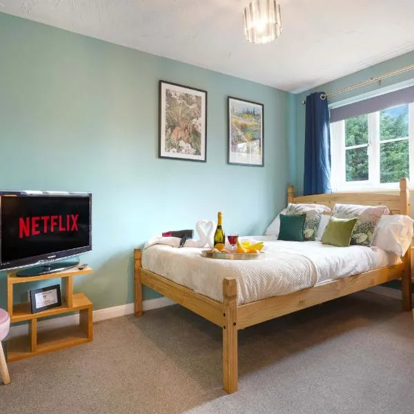 Room close to city，位于Loughton的酒店