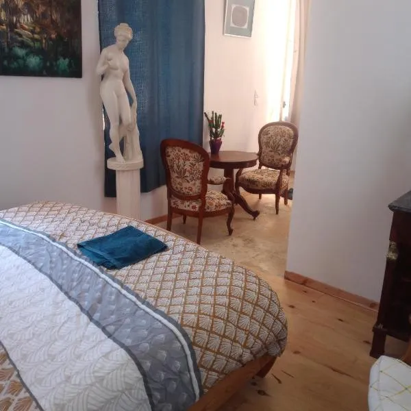 La Suite Diane du couvent des Capucines avec climatisation，位于圣瓦利耶的酒店