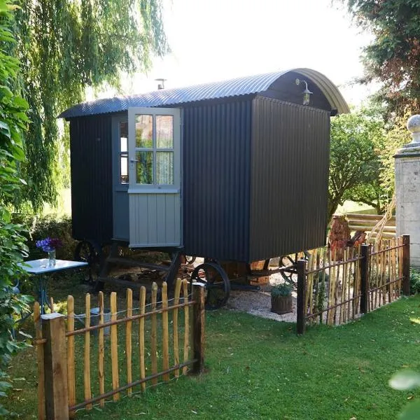 Brush Shepherd's Hut，位于Shootend的酒店