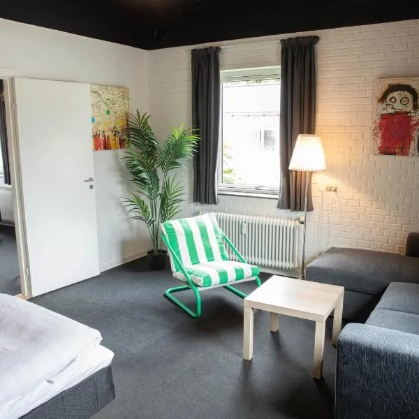 STAY and SLEEP Grindsted - Billund，位于格林斯泰兹的酒店