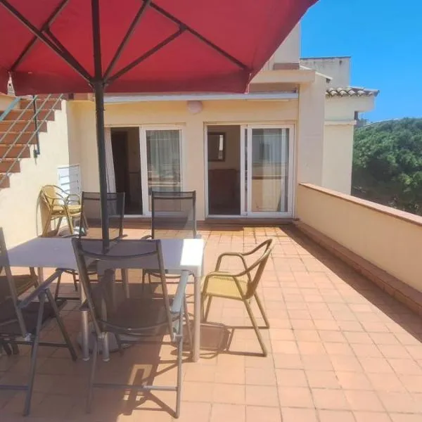 Jordi's Flat close to the Beach，位于埃斯塔蒂特的酒店