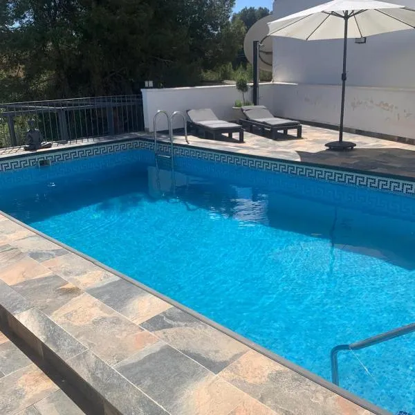 Apartamento en casa particular en Moraira，位于贝尼萨的酒店