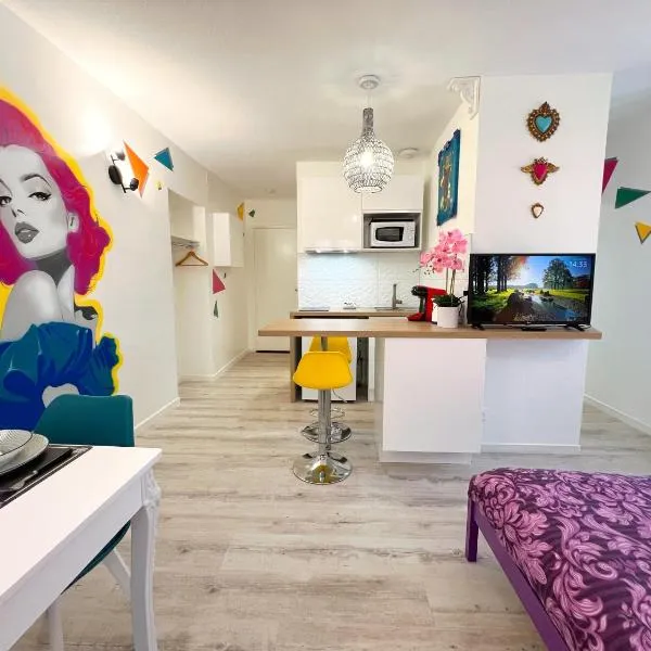 Le Pop Art - Studio near Train Station - 2 people，位于贝尔福的酒店