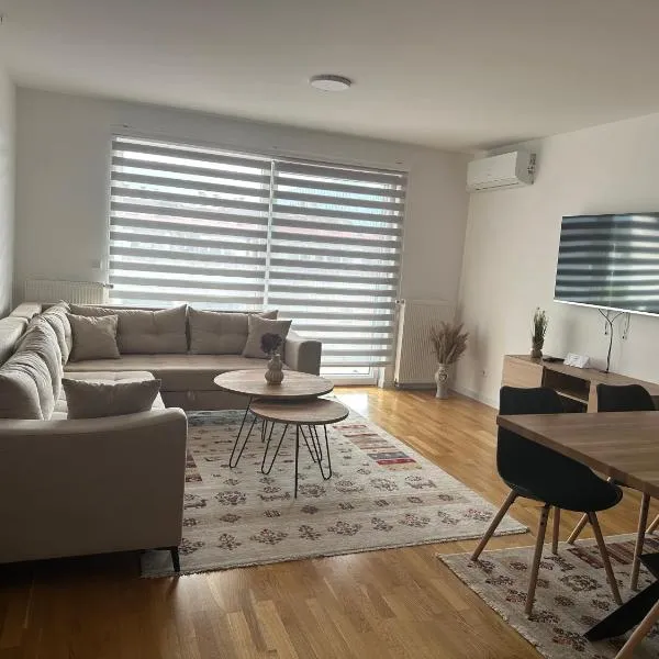 ZORA apartmani Sarajevo，位于萨拉热窝的酒店