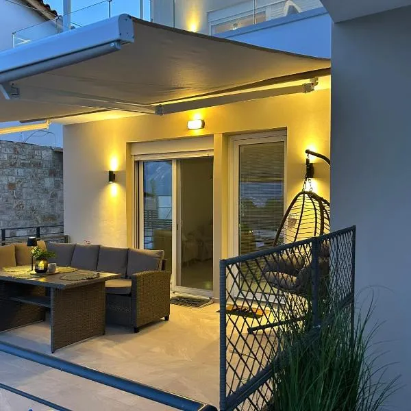 Rastoni Luxury Home，位于Pogoniá的酒店